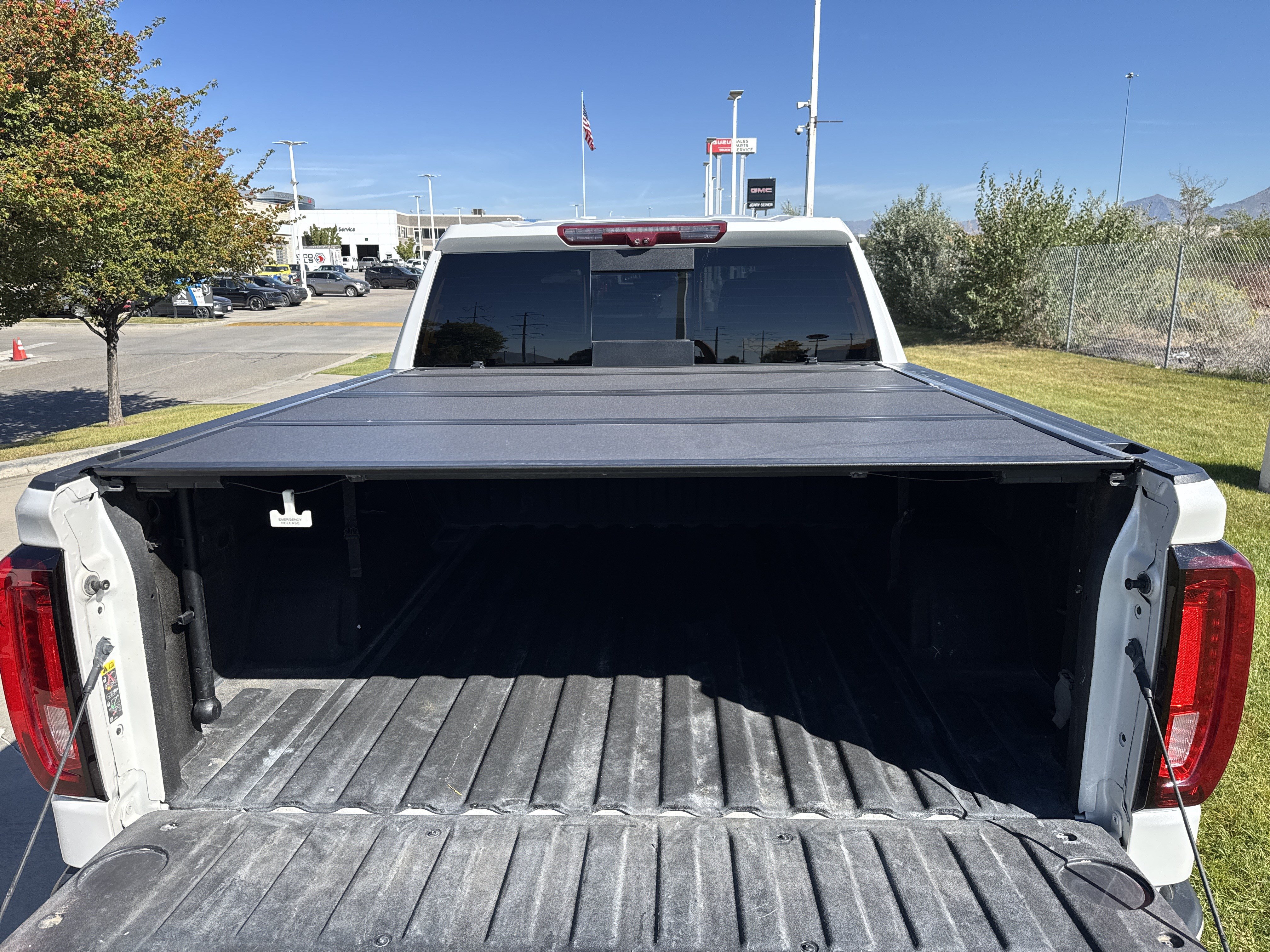 Used 2022 GMC Sierra 1500 Denali w/ Denali Reserve Package AWD/4WD image 24