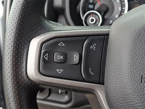 Used 2024 RAM 2500 Tradesman w/ Chrome Appearance Group image 17