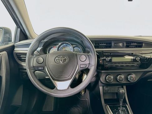 Used 2015 Toyota Corolla L image 22