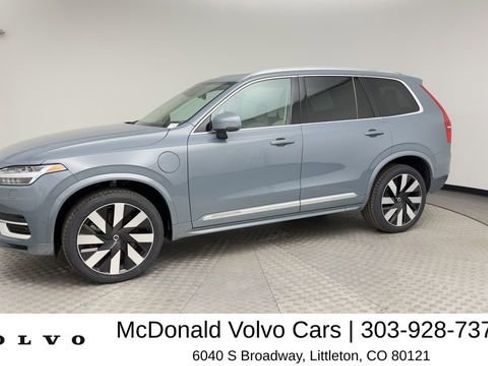 Certified 2023 Volvo XC90 T8 Ultimate w/ Lounge Package AWD/4WD image 6