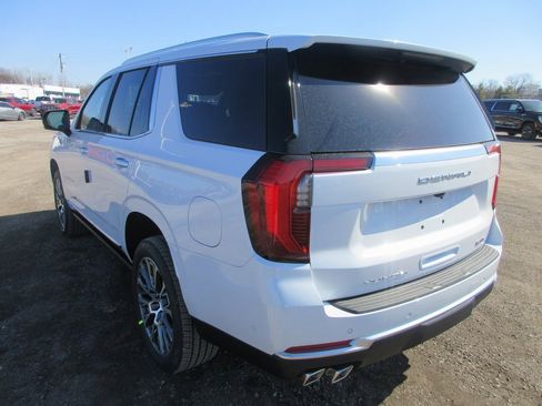 New 2026 GMC Yukon Denali w/ Sun & Power Step Package image 7