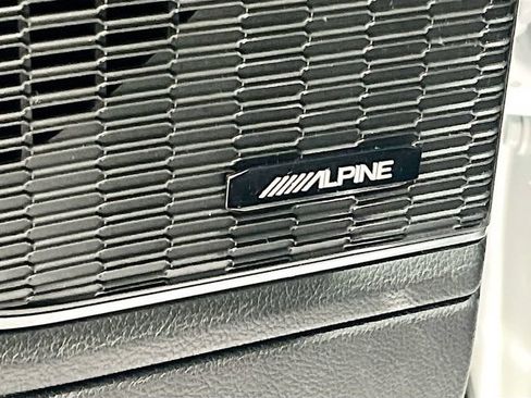 Used 2023 Jeep Grand Cherokee Overland AWD/4WD image 18