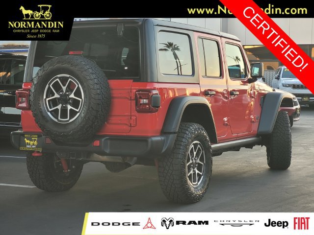 Certified 2025 Jeep Wrangler Unlimited Rubicon w/ Convenience Group AWD/4WD image 3