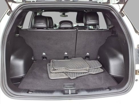 Used 2023 Jeep Compass Trailhawk image 24