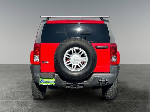 Used 2010 HUMMER H3 image 6