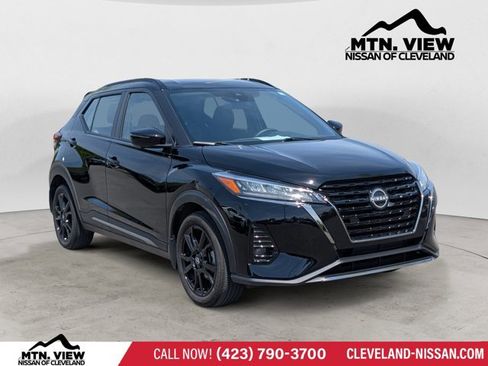 Certified 2024 Nissan Kicks SR image 1