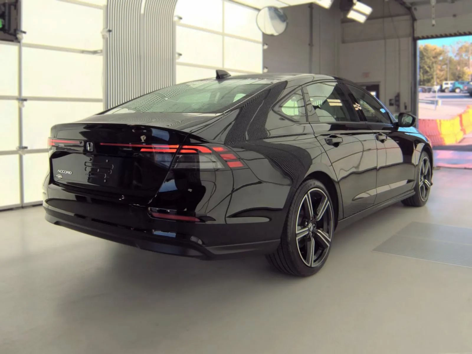 Used 2026 Honda Accord SE image 5