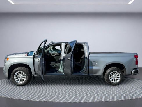 Used 2025 Chevrolet Silverado 1500 LT w/ Z71 Off-Road Package AWD/4WD image 14