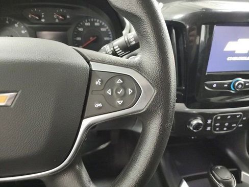 Used 2020 Chevrolet Traverse LS image 26
