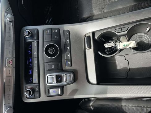 Used 2020 Hyundai Palisade Limited image 19