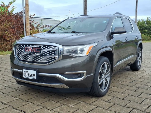 Used 2019 GMC Acadia Denali w/ Technology Package AWD/4WD image 2