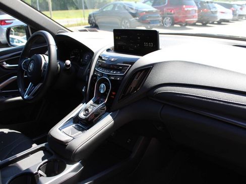 Used 2025 Acura RDX SH-AWD image 18