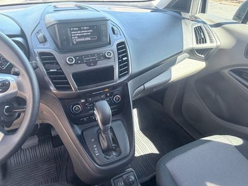Used 2022 Ford Transit Connect XL FWD image 12
