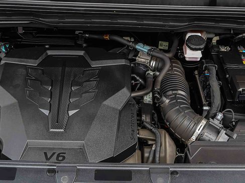 Certified 2025 Kia Carnival SX Prestige FWD image 30