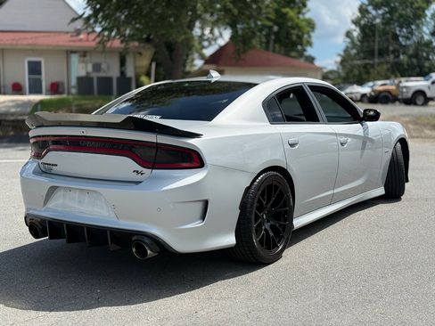 Used 2019 Dodge Charger R/T w/ Blacktop Package RWD image 7