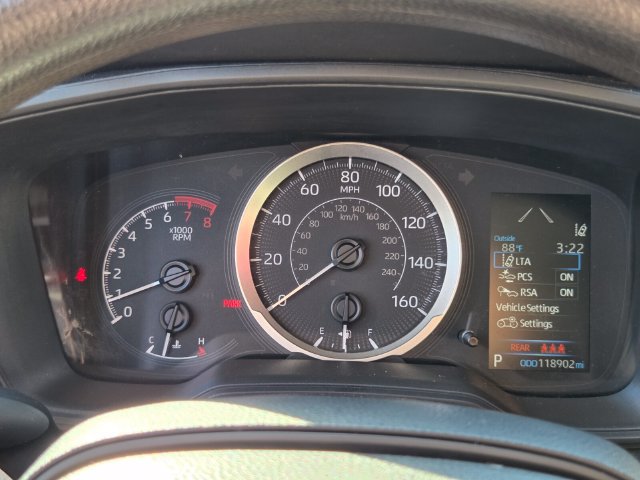 Used 2021 Toyota Corolla LE FWD image 27