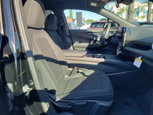 New 2026 Chevrolet Blazer EV LT image 12