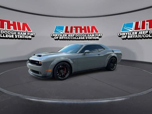 Used 2023 Dodge Challenger SRT Hellcat RWD image 4