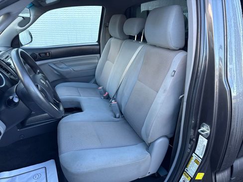 Used 2013 Toyota Tacoma 2WD Regular Cab image 25
