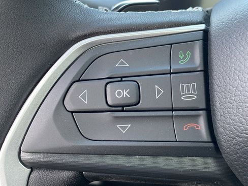 New 2025 Jeep Grand Cherokee L Altitude image 11