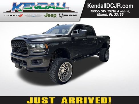 Used 2024 RAM 2500 Big Horn w/ Night Edition AWD/4WD image 1