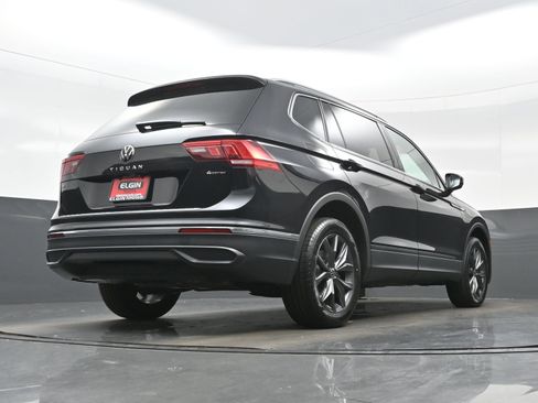 Used 2022 Volkswagen Tiguan SE AWD/4WD image 33