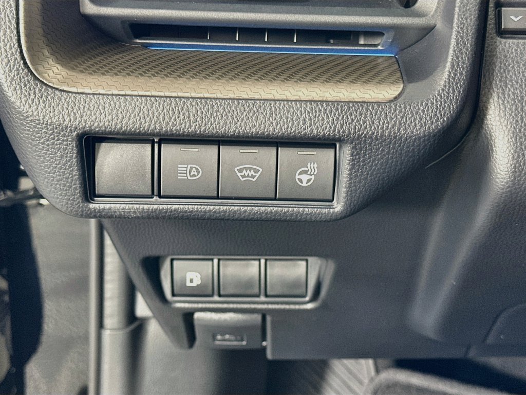 Certified 2026 Toyota Prius XLE FWD image 10