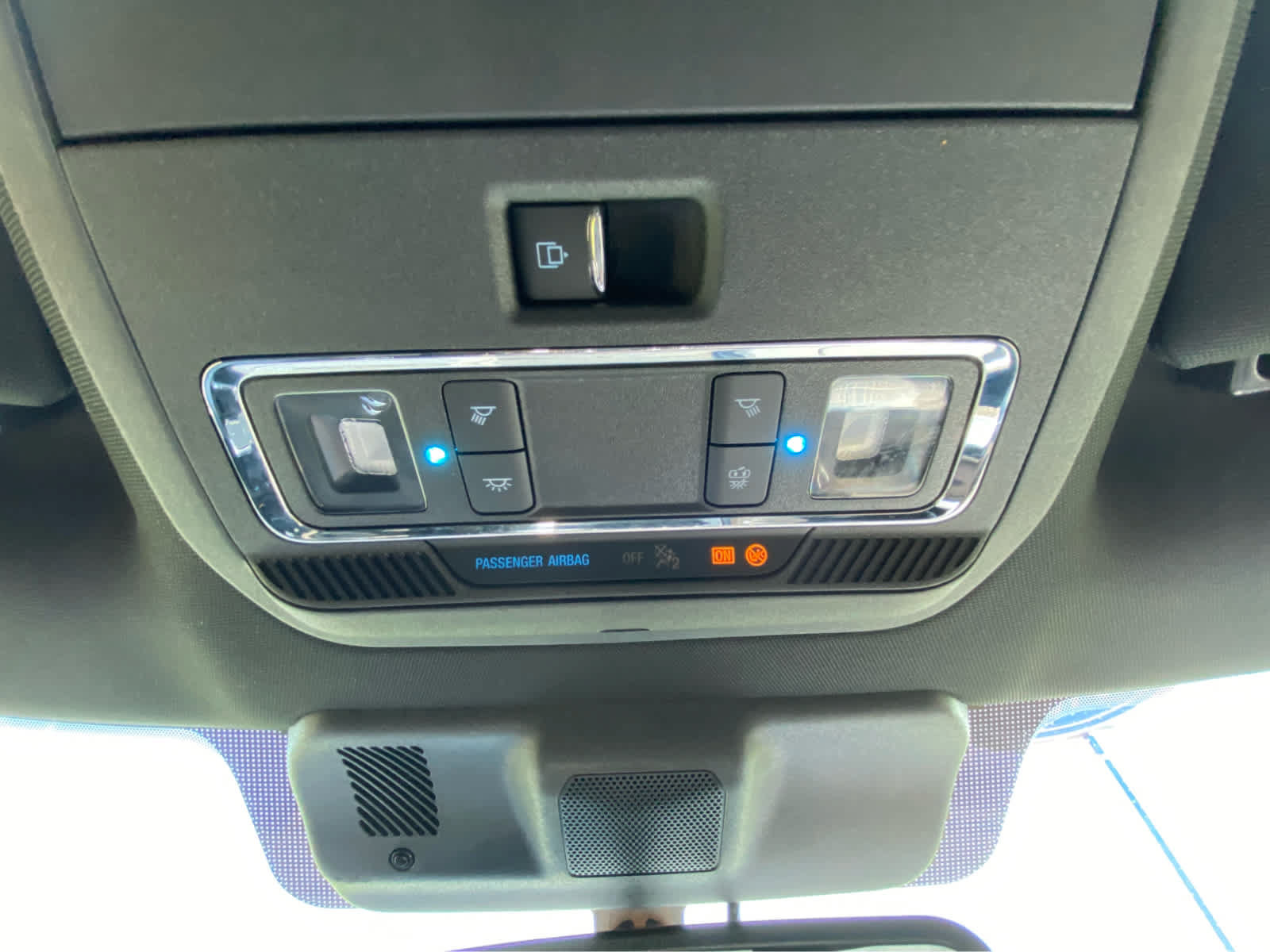 Used 2026 Ford F250 Platinum w/ FX4 Off-Road Package AWD/4WD image 32
