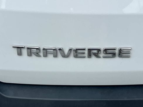 Used 2018 Chevrolet Traverse LS image 13