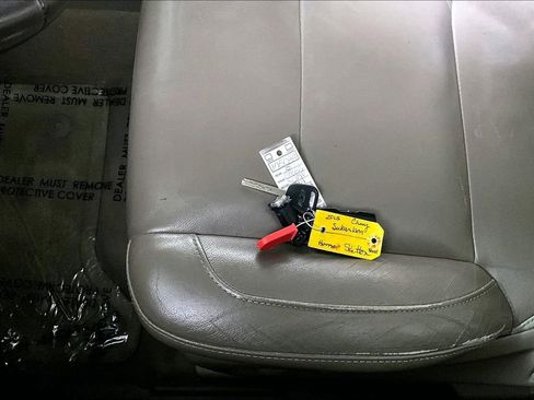 Used 2015 Chevrolet Suburban LT image 10