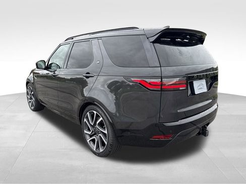 New 2024 Land Rover Discovery Dynamic SE image 3