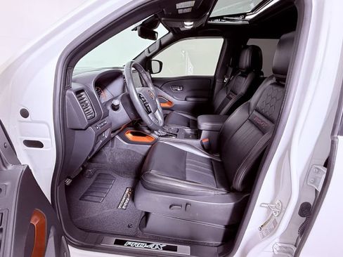 Used 2023 Nissan Frontier PRO-4X w/ Pro-4X Premium Package AWD/4WD image 11