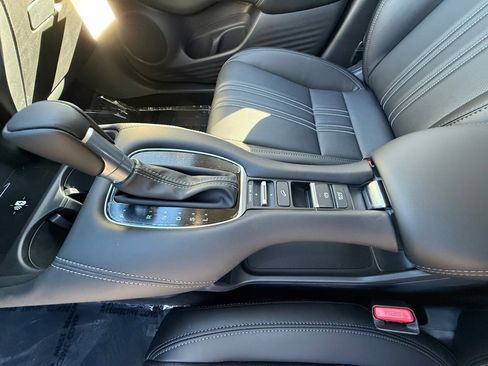 New 2026 Honda HR-V EX-L image 24