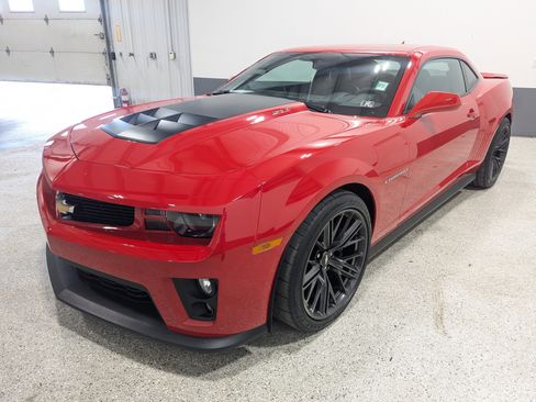 Used 2012 Chevrolet Camaro ZL1 RWD image 7