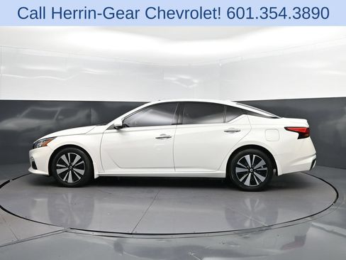Used 2021 Nissan Altima 2.5 SL FWD image 4
