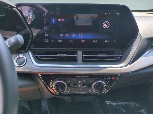 Used 2024 Chevrolet Trax ACTIV w/ Driver Confidence Package FWD image 14