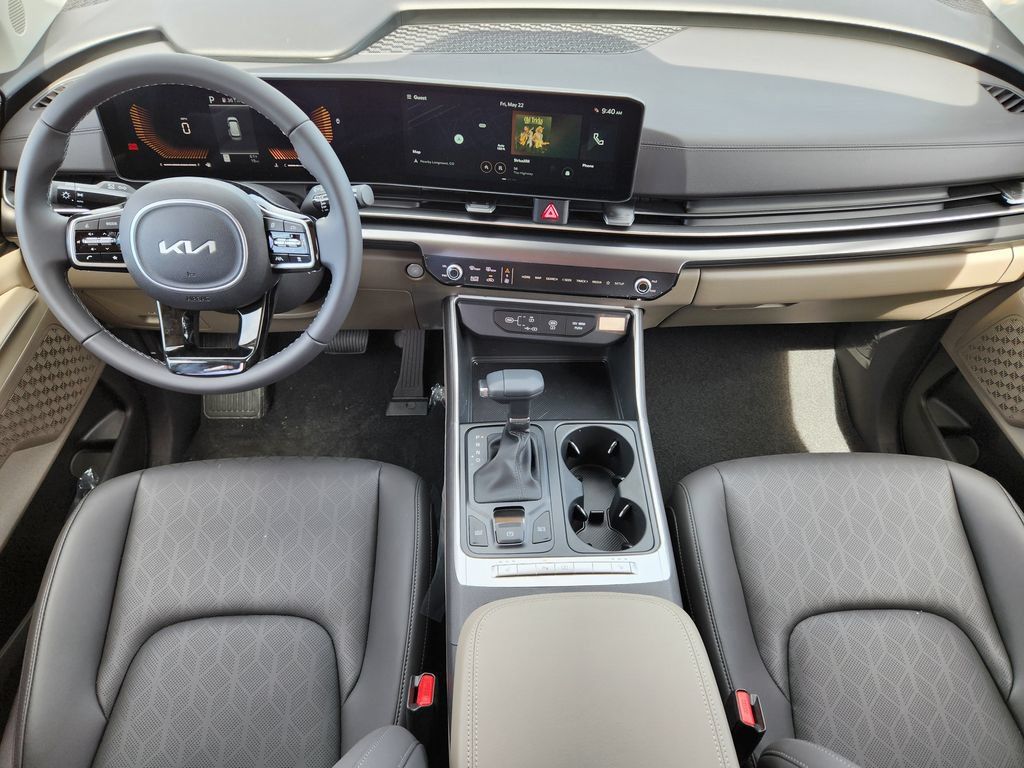 New 2026 Kia Carnival FWD image 11