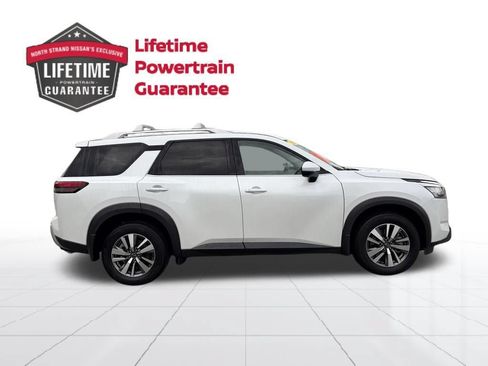Certified 2025 Nissan Pathfinder SL AWD/4WD image 7