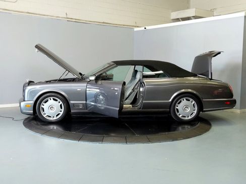 Used 2008 Bentley Azure image 12