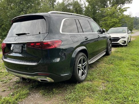 Used 2025 Mercedes-Benz GLS 450 4MATIC image 3