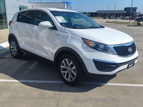 Used 2016 Kia Sportage LX AWD/4WD image 5