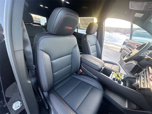 New 2026 Chevrolet Traverse Z71 w/ LPO, Floor Liner Package image 29