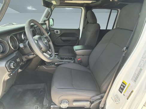 Used 2023 Jeep Wrangler Unlimited w/ Sun & Screen Package AWD/4WD image 5
