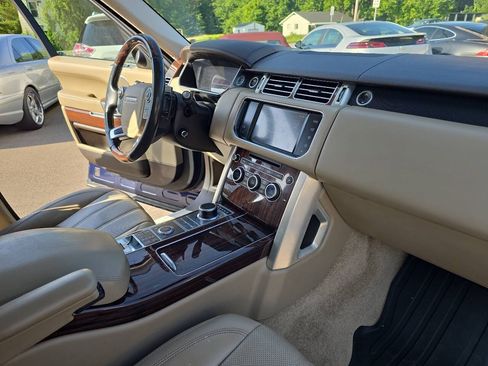 Used 2016 Land Rover Range Rover HSE AWD/4WD image 32