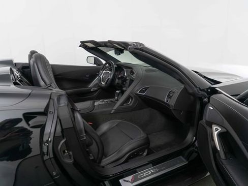 Used 2017 Chevrolet Corvette Z06 w/ Z07 Performance Package image 25