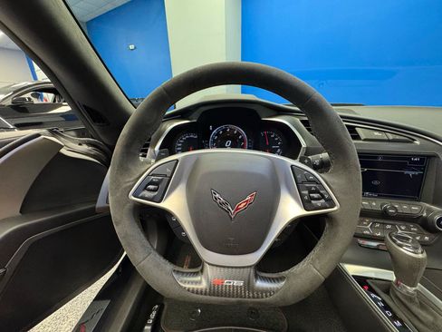 Used 2019 Chevrolet Corvette Z06 RWD image 18