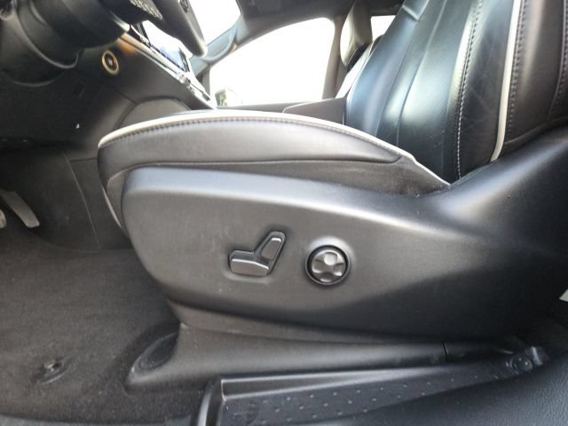 Used 2025 Chrysler Pacifica Limited FWD image 25