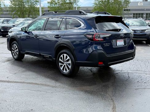 Certified 2025 Subaru Outback Premium w/ Popular Package #1A AWD/4WD image 6