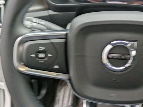 Certified 2023 Volvo C40 P8 Recharge Ultimate image 17