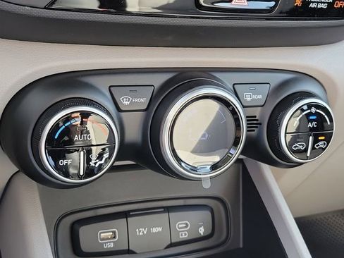 New 2026 Hyundai Venue SEL image 11